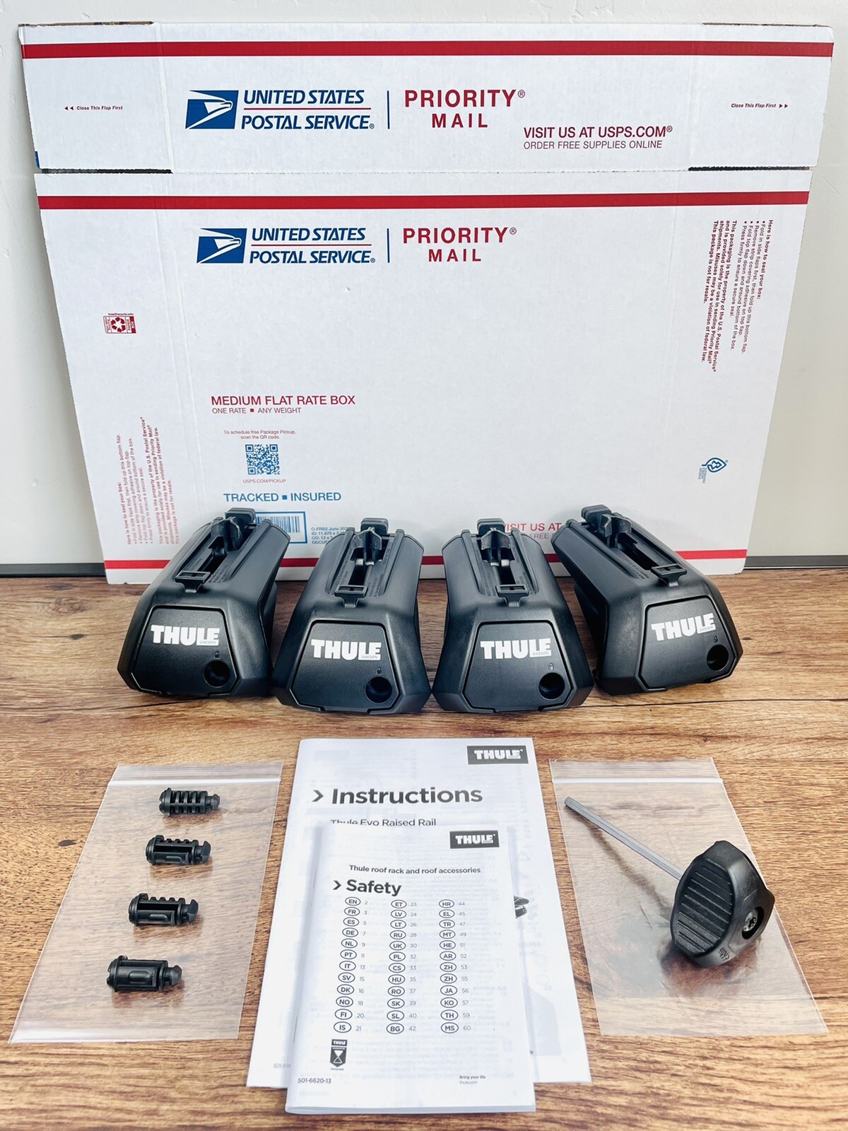 Thule Evo Raised Rail Foot Pack 710405 (New/Repackaged) + Free Thule Metal Locks