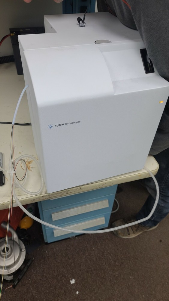 Agilent 1260 Infinity HPLC-Chip Cube Interface G4240A   [D3S4]