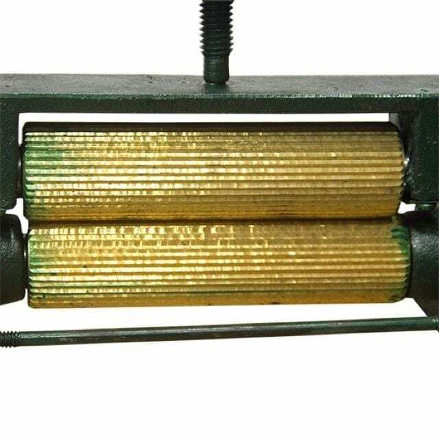 VINTAGE Dry Squid Orange Sugar Cane Mill Juicer Hand Press Cast Iron Brass Tool