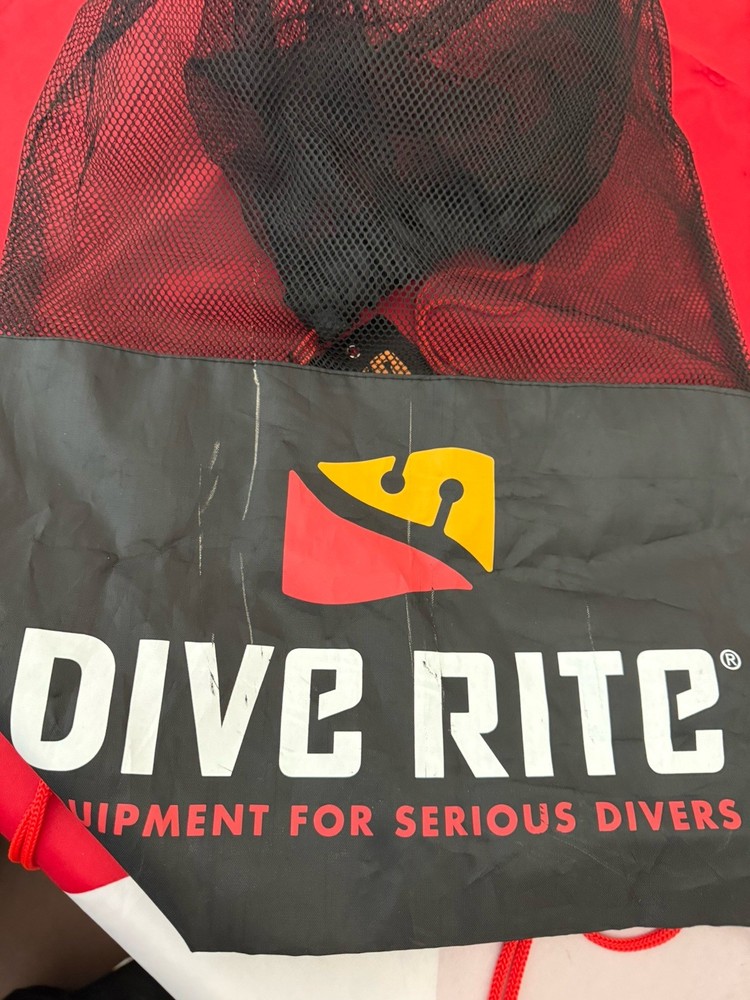 DIVE RITE FIN BAGS WITH BACKPACK STILE STRAPS WAY COOL !