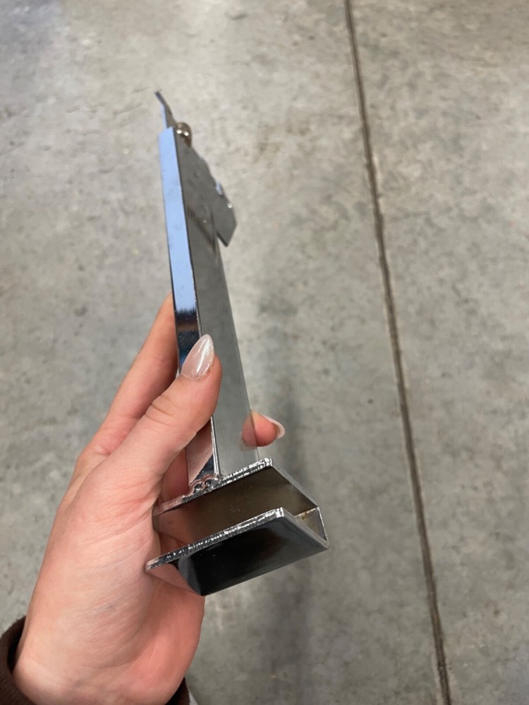 NAHANCO CR8 13” bracket for rectangular shelving