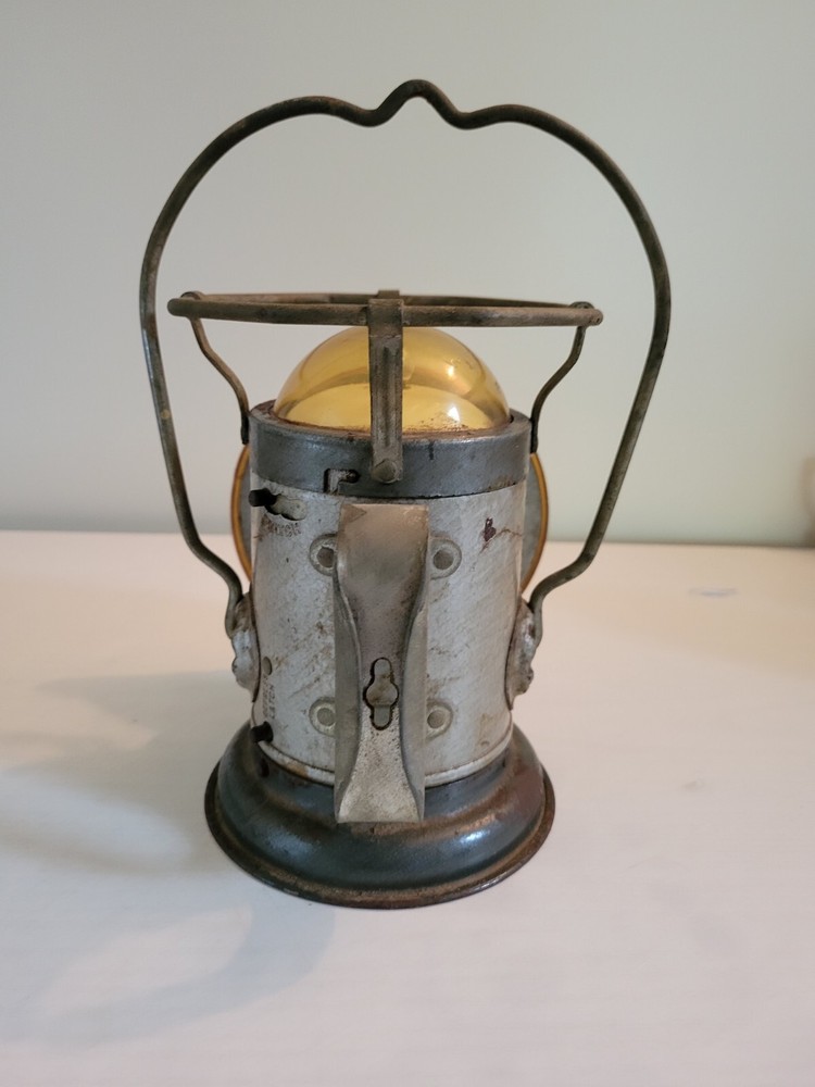 Vintage Delta Powerlite Double Globe Train/Railroad Lantern