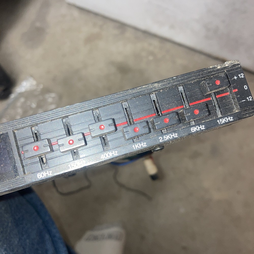 Targa Ht-7102 Car Equalize old school powered equalizer box BB