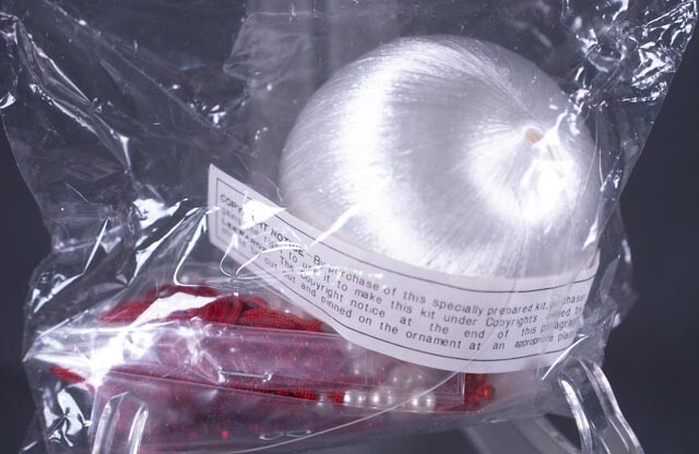 Vtg LeeWards Elegant Ruby Beaded Ornament Kit 1977 NIP