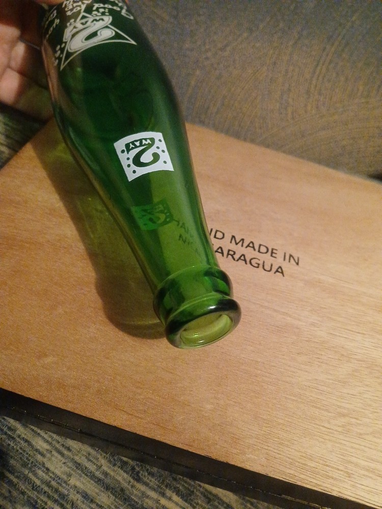 2 - WAY SODA BOTTLE 10 OZ GREEN
