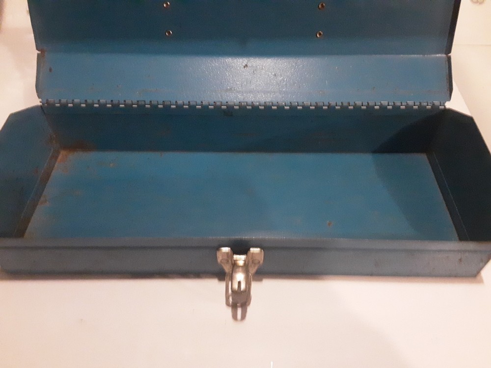 Kraeuter Tool Box