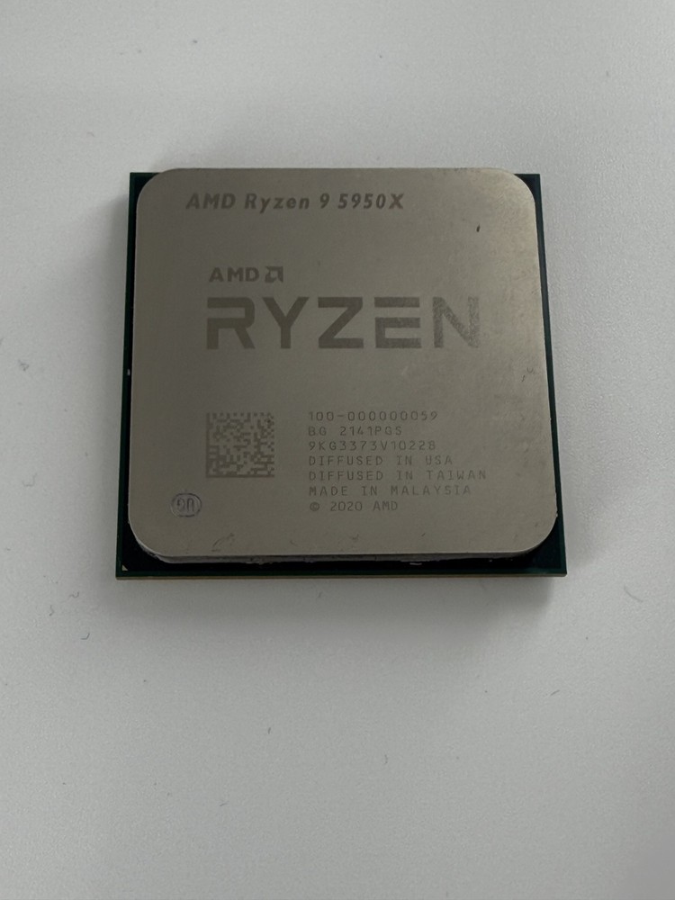 AMD Ryzen 9 5950X Desktop Processor (4.9GHz, 16 Cores, Socket AM4)