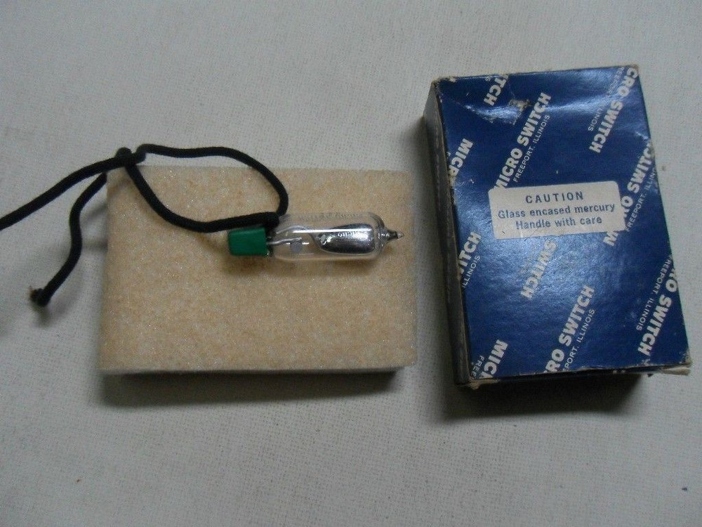 1 MICRO SWITCH AS445C1 SWITCH WITH LEADS