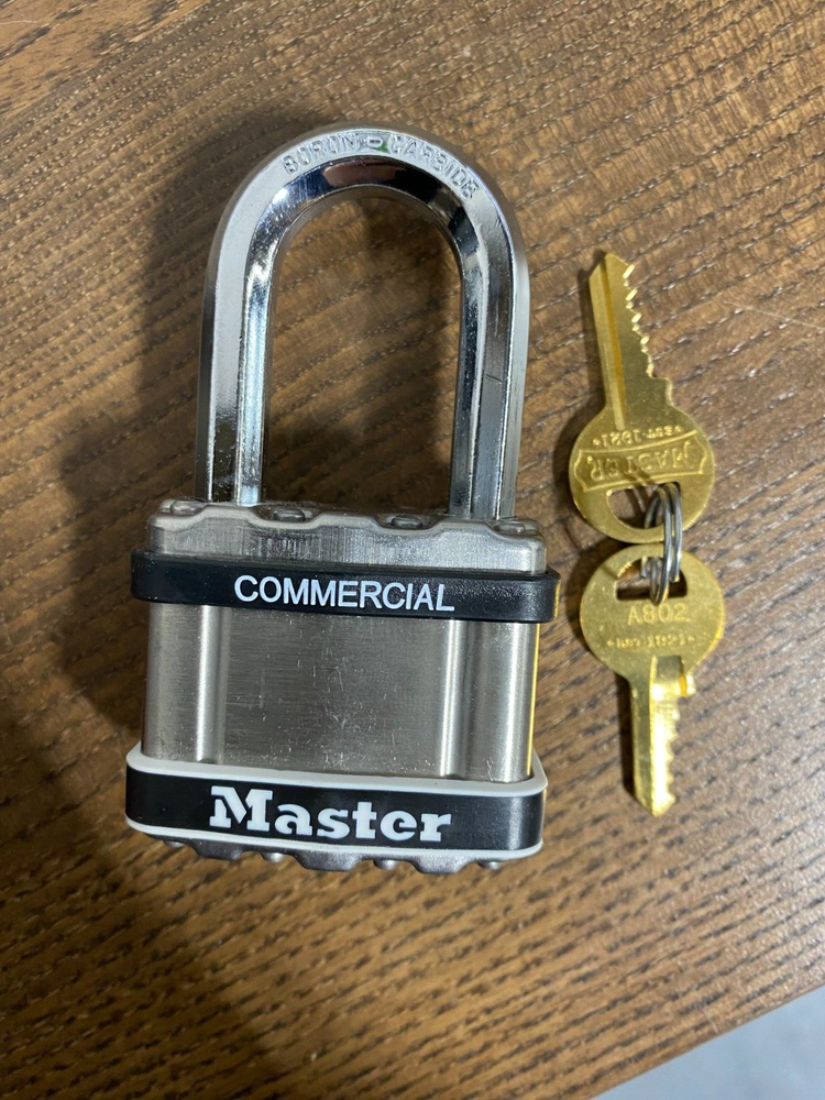 Master Lock M5NKALFSTS Laminated Padlock, Single