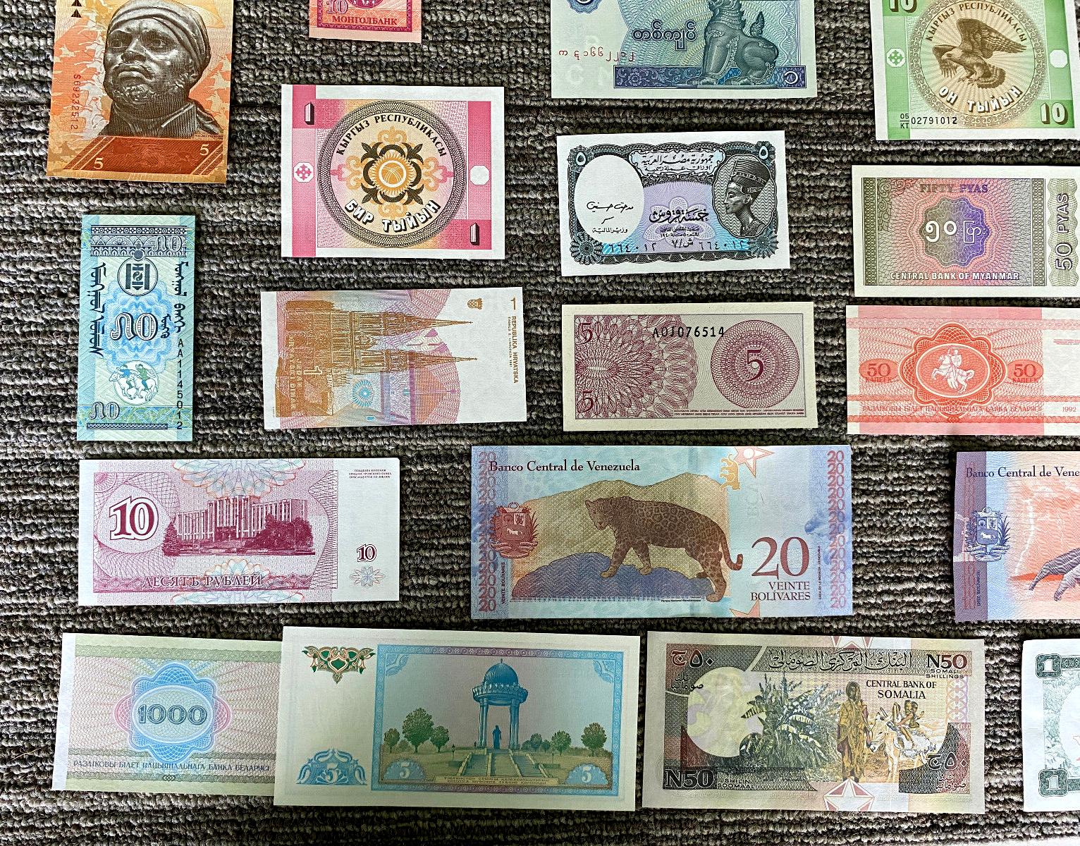 30 DIFFERENT Banknotes UNC Crisp Currency Foreign World Paper Money