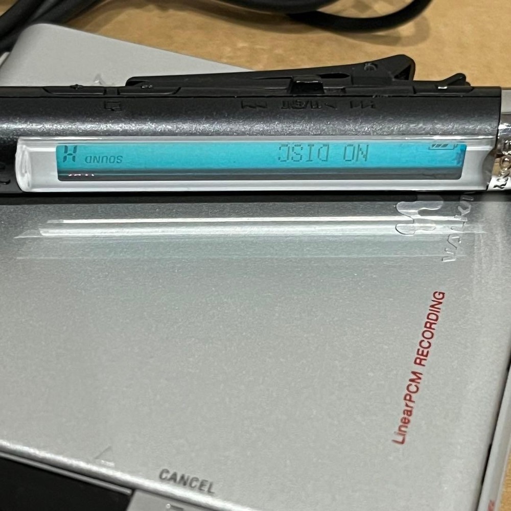 Sony MZ-RH1 Hi-MD Walkman Digital Recorder OLED With Original Box Fully Function
