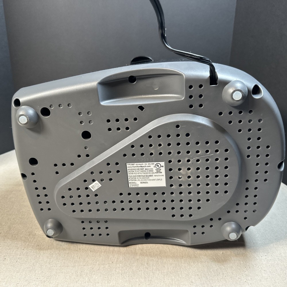 Hamilton Beach 29882 Home Baker Bread Maker Machine 2lb Digital