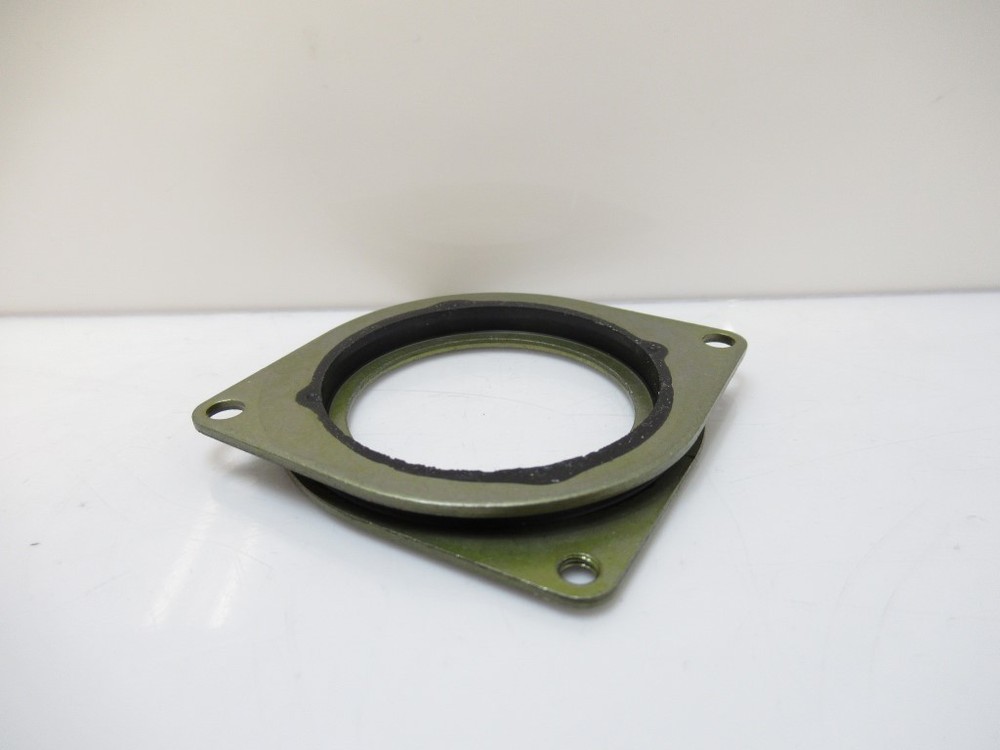 RF1503A2 Misumi Vibration-Proof Stepping Motor Mount, Black