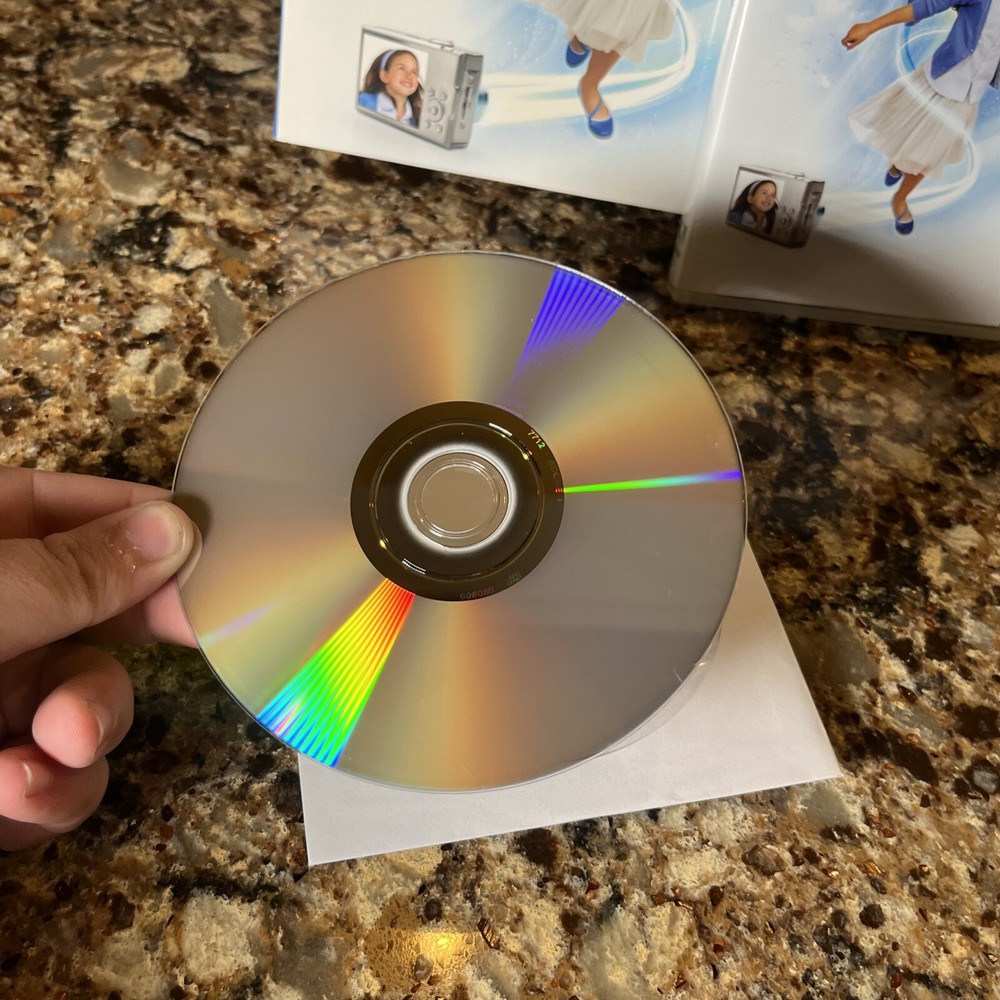 Adobe Photoshop Elements 8 Editing Software Including Bonus Disc