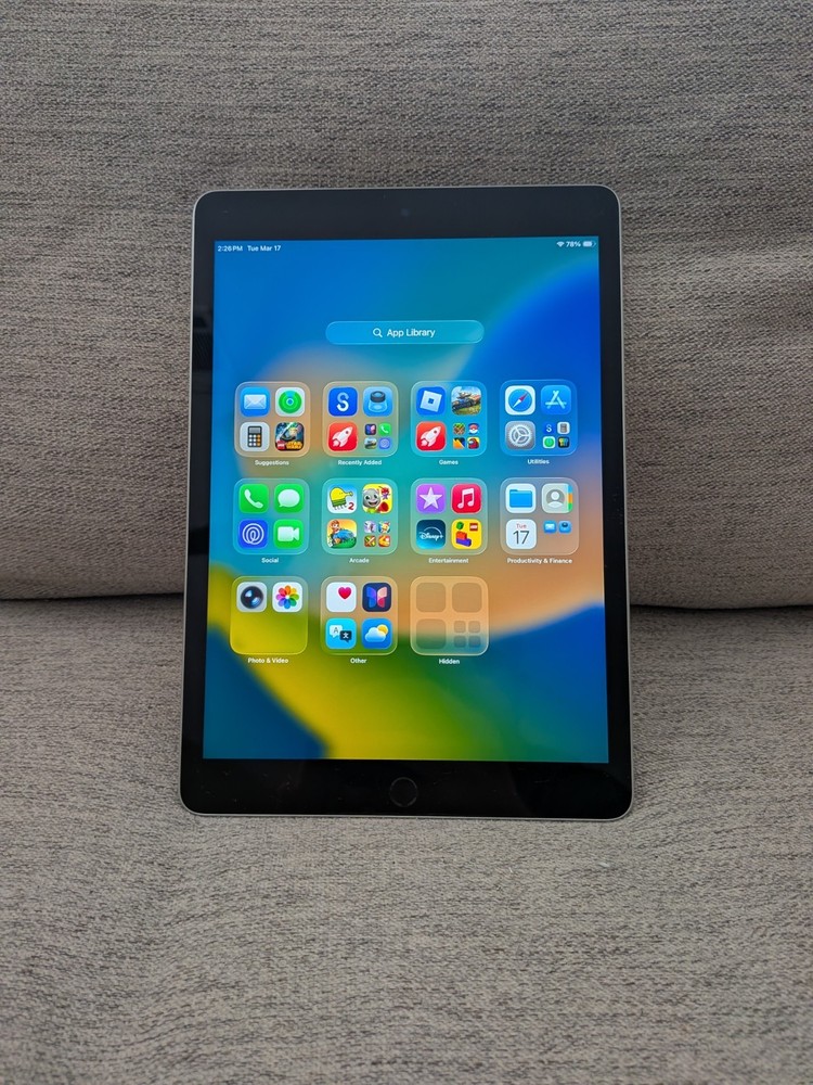 Apple iPad (9th Generation): with A13 Bionic chip, 10.2-inch Retina Display, 64G