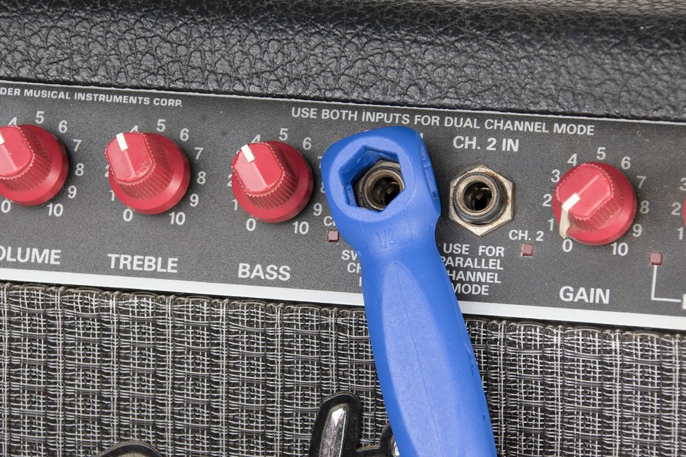 The Octopus 8 ’N 1 Tech Tool MN227
