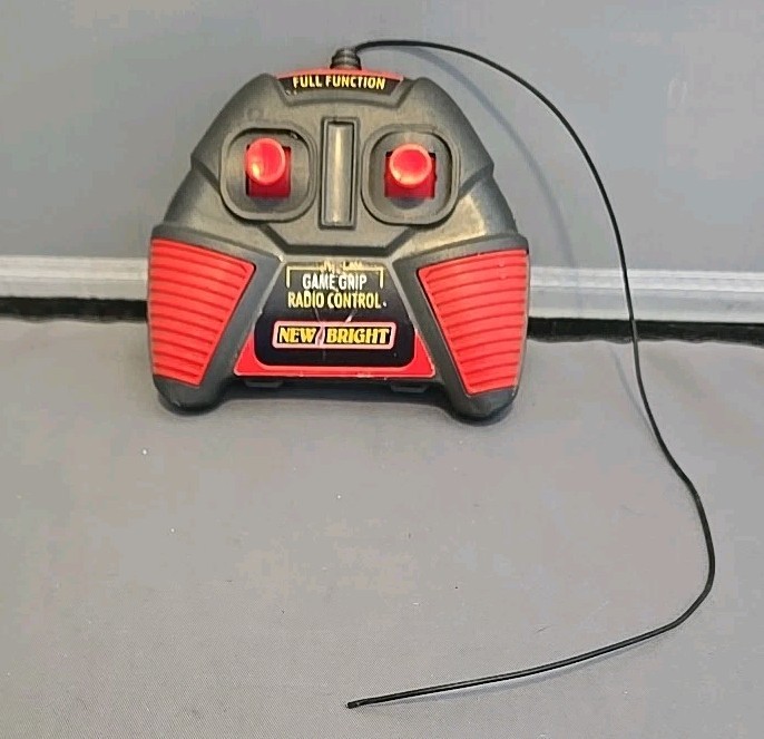 Replacement Remote Control New Bright Full Function 27 MHz game grip G6DHF43H