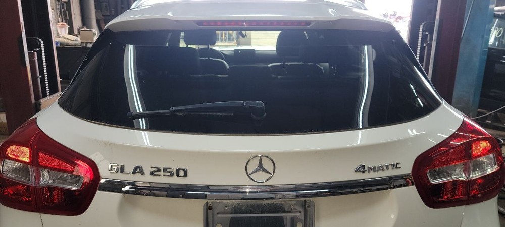 2018 Mercedes GLA250 Camera Projector
