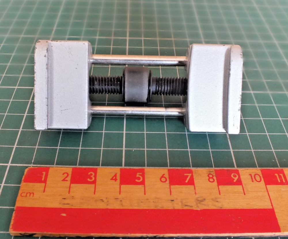 CHISEL HONE / SHARPENER VINTAGE TOOL ( REF A )