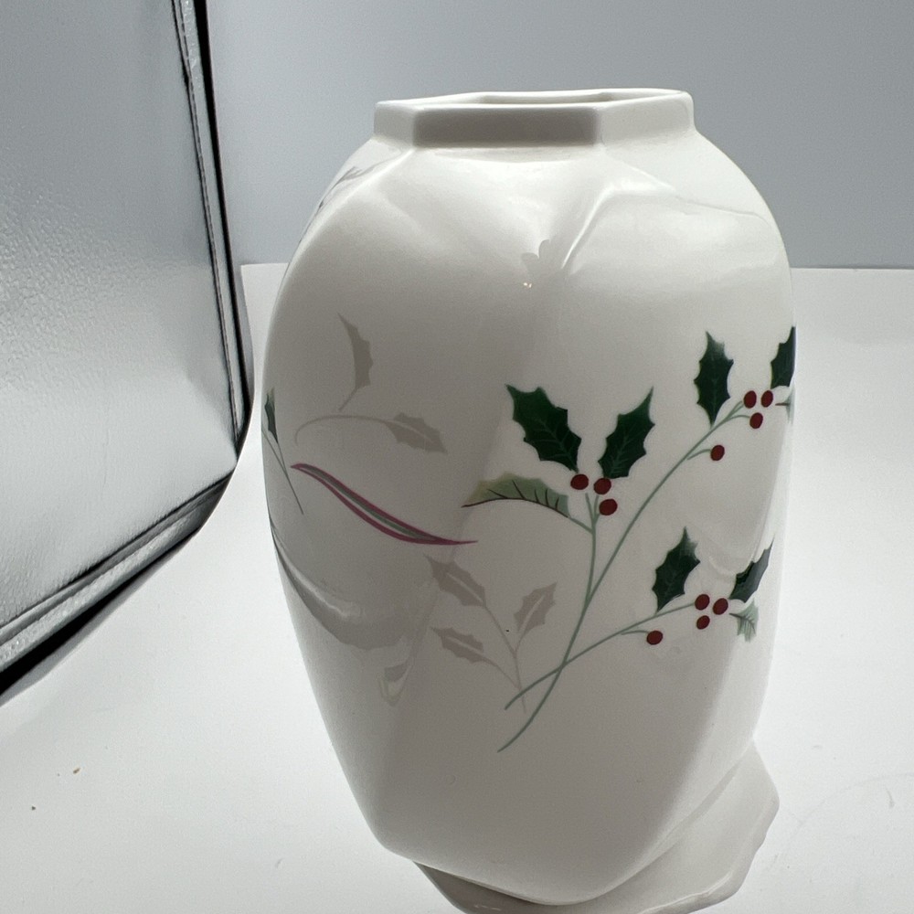 Christopher Stuart Holiday Splendor vase