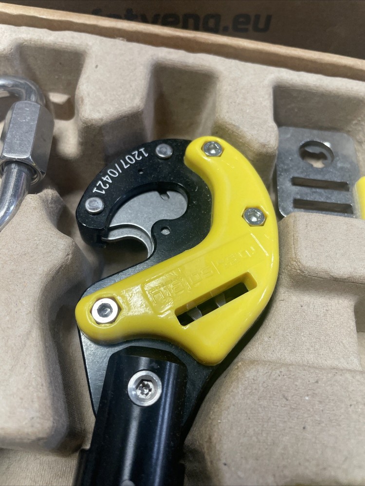 NEW Safety Engineering Self Belay for Climbing