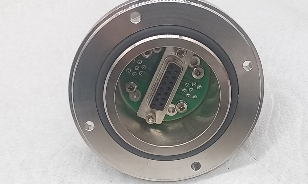 1 NOS DEBEN FEEDTHROUGH FLANGE