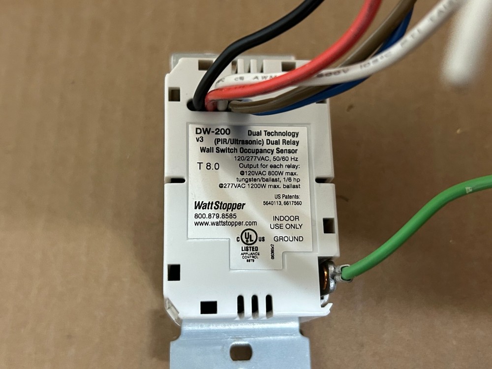 WattStopper DW-200 800w Dual Technology Wall Occupancy Sensor White