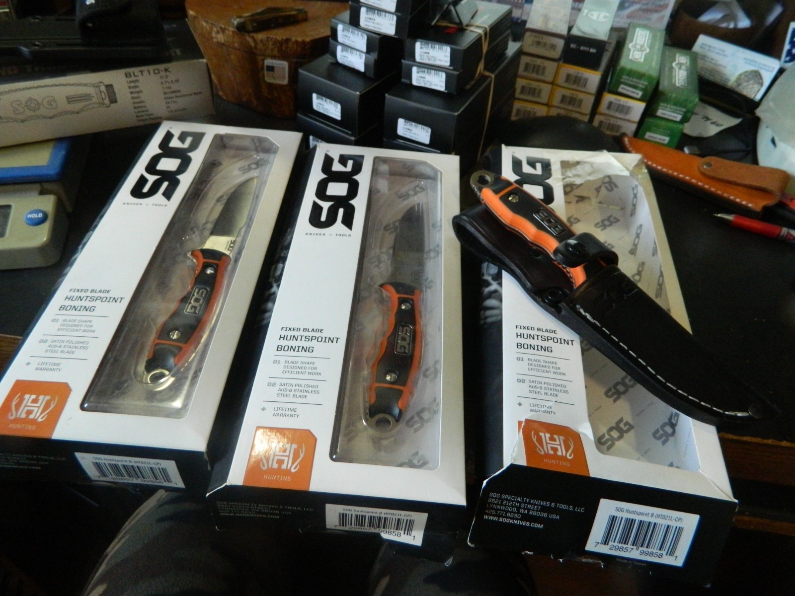 SOG KNIVES 8.2" HUNTSPOINT FIXED BLADE BLADE AUS-8 HANDLE ORANGE & BLACK GRN