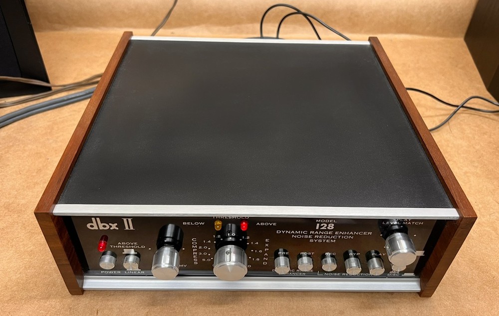 dbx ll Range Enhancer Noise Reduction System Model 128. Vintage