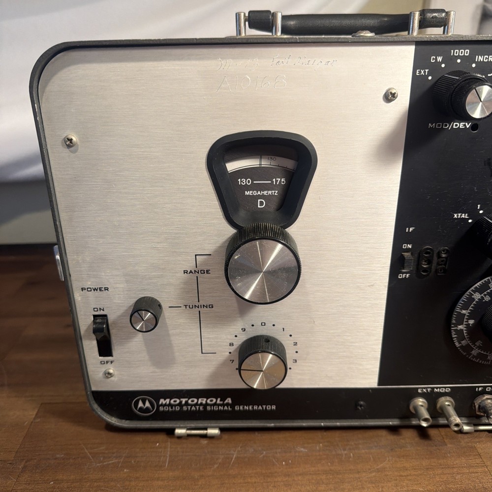 MOTOROLA SOLID STATE GENERATOR (CTE146)