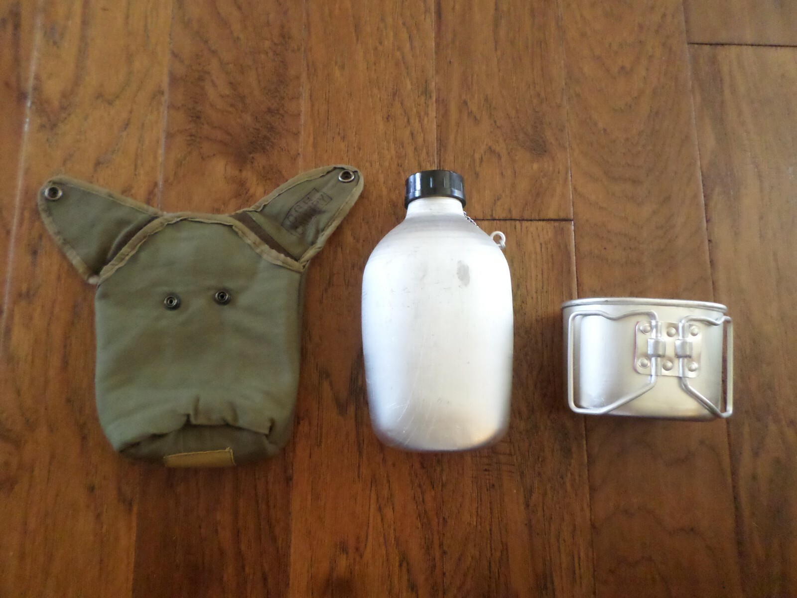 French Military Oversize Airborne Style Canteen With Cup & Cover 48 ounce