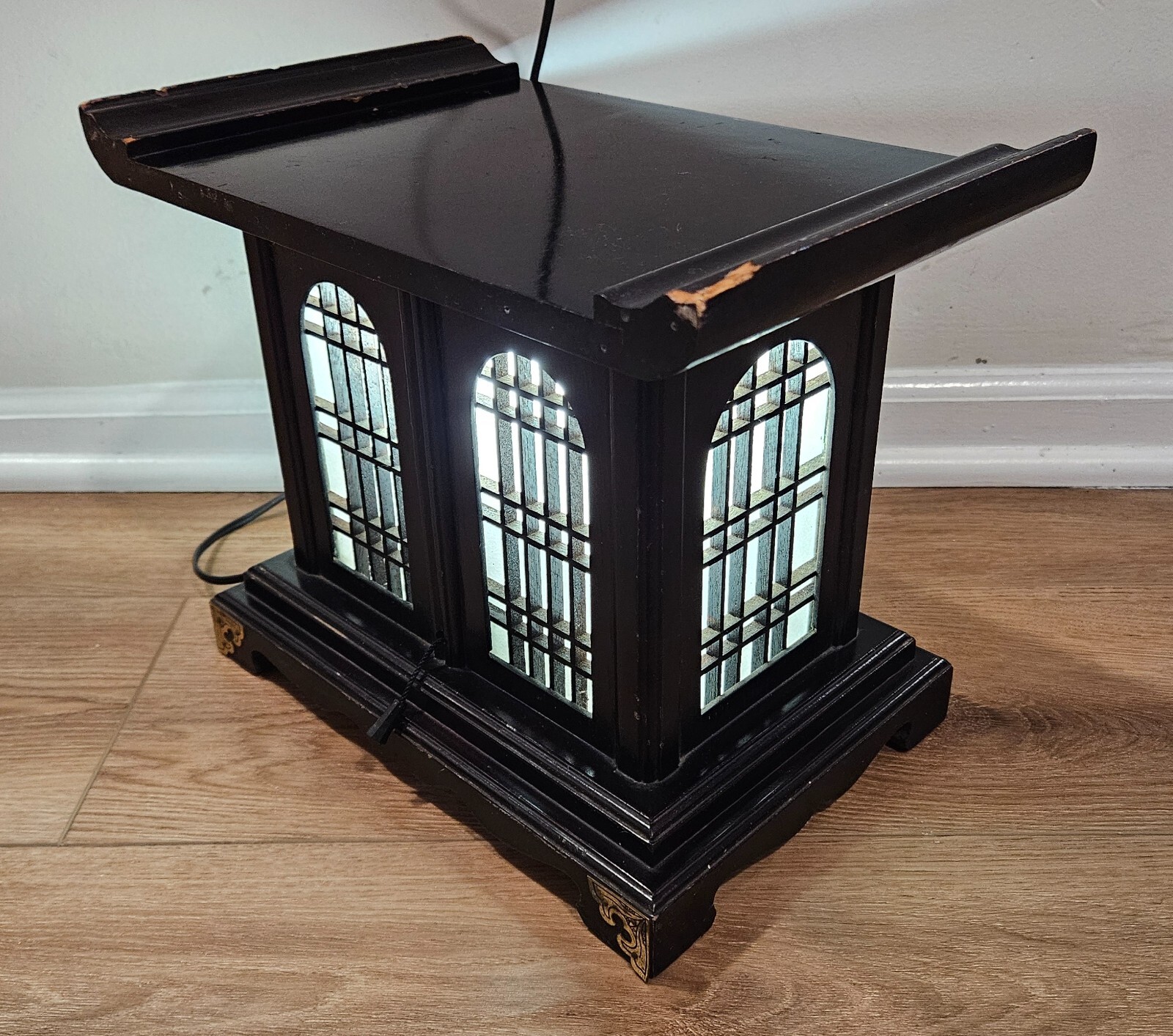 Vintage Asian 2 Bulb Setting Lamp – Buddhist Temple Japanese Shrine Pagoda WORKS