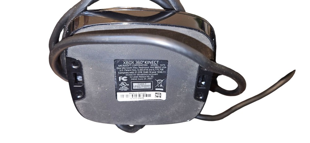 Microsoft Motion Sensing Gaming Controller Xbox 360 Extras Accessories Bundle