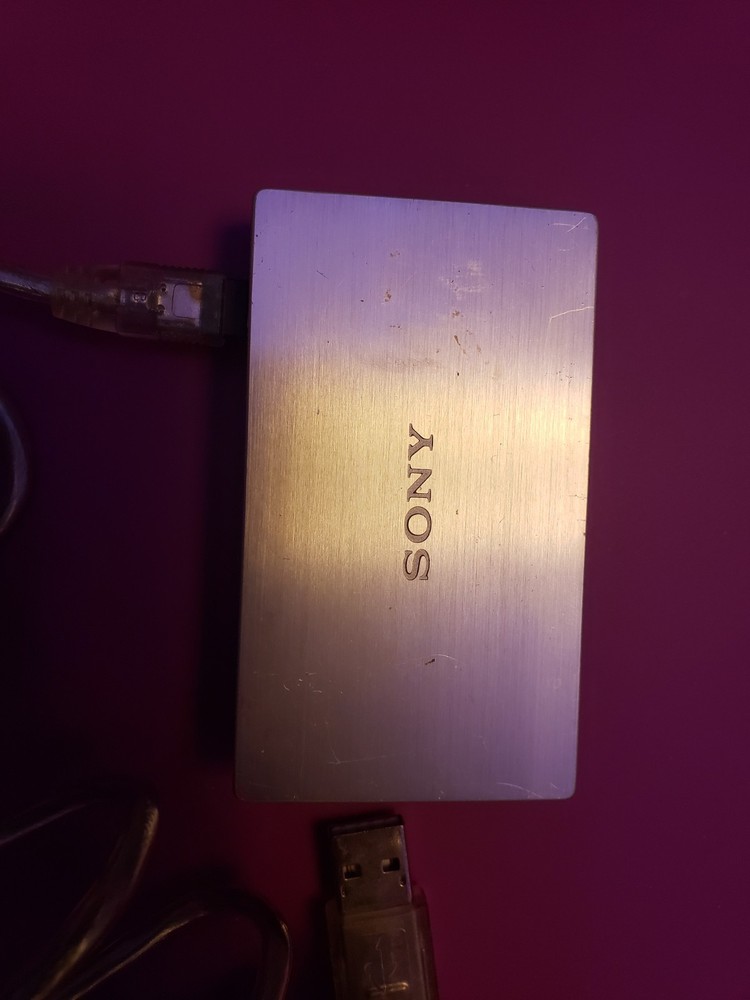 Sony 12 in 1 Multi-Card Reader / Writer SD MRW62E