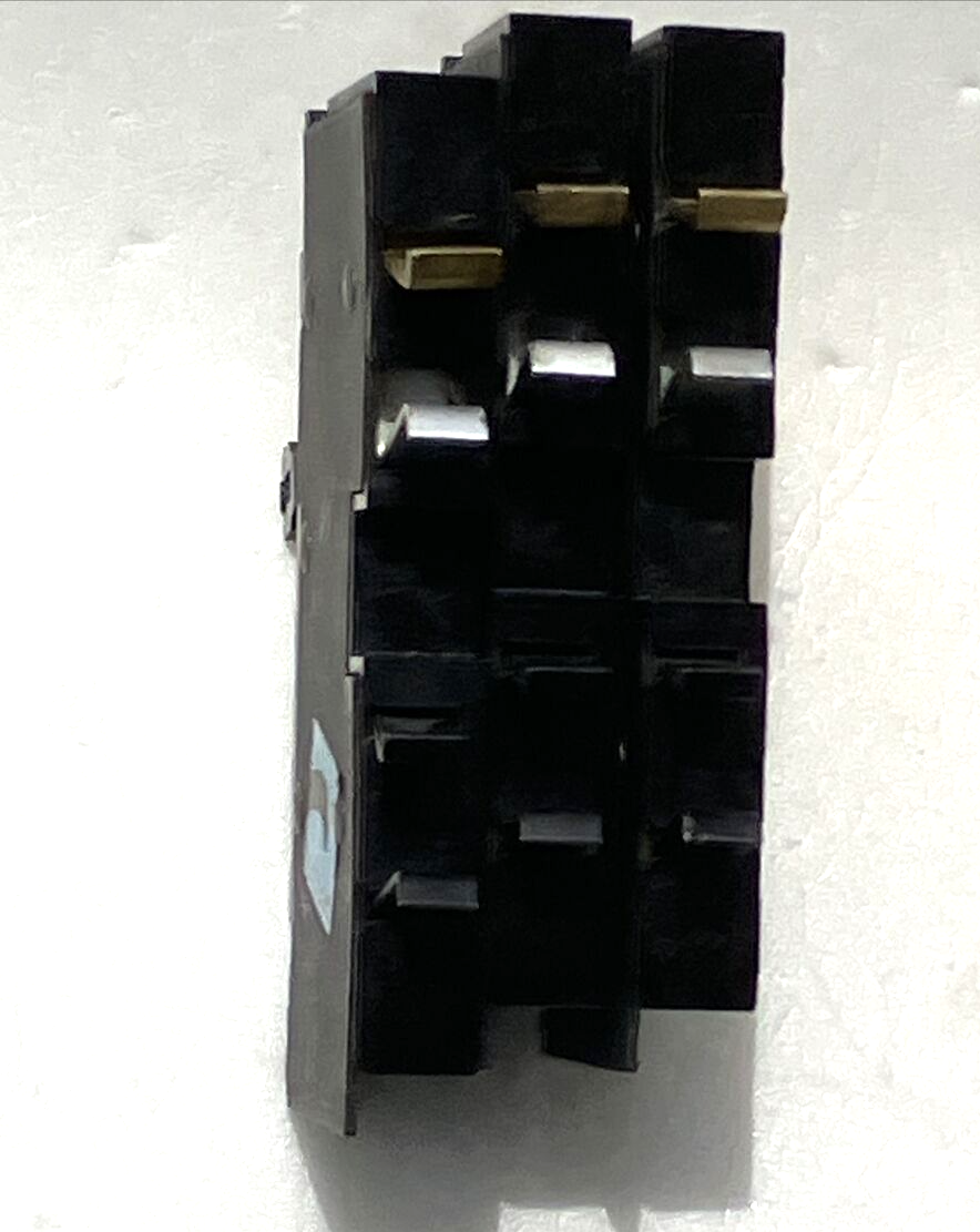 XO120 20 Amp Single Pole 20A 120V Circuit Breaker Square D / Cutler Hammer USED