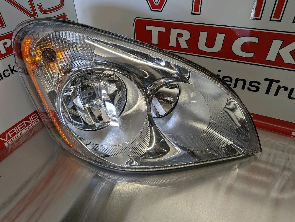 FREIGHTLINER FREIGHTLINER CASCADIA HEADLIGHT, RH / PASS SIDE, HAS DAMAGE