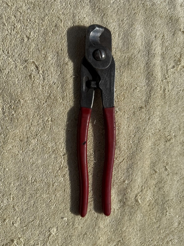 VINTAGE 9 INCH CABLE BUNDLE CUTTER
