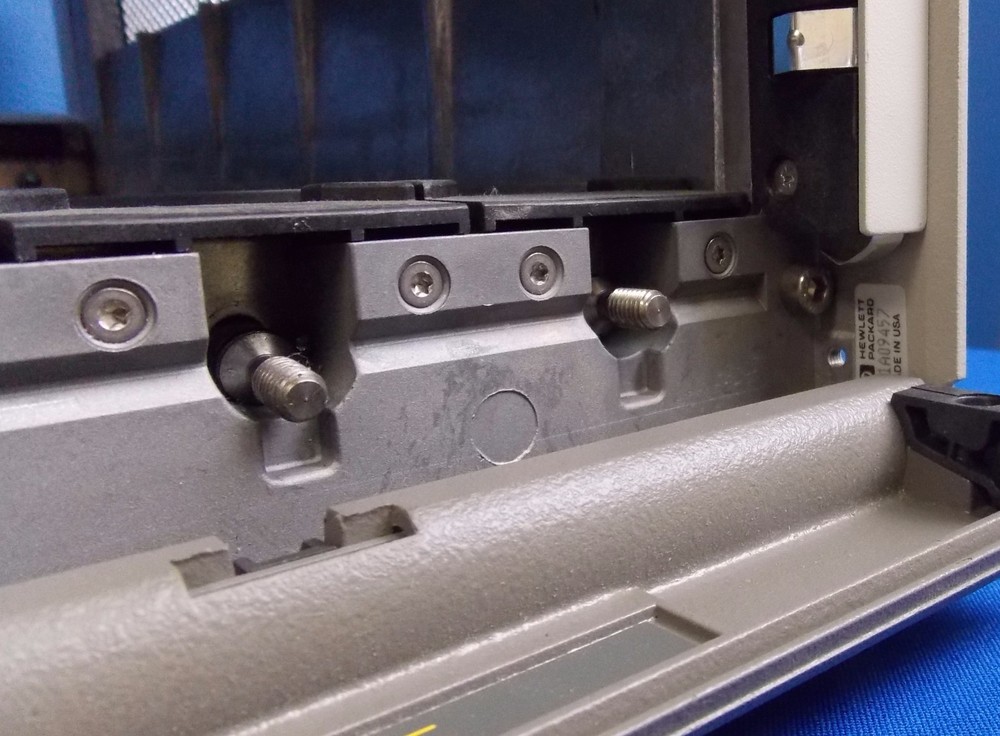 Agilent HP Keysight 70001A System Mainframe 8 Slots