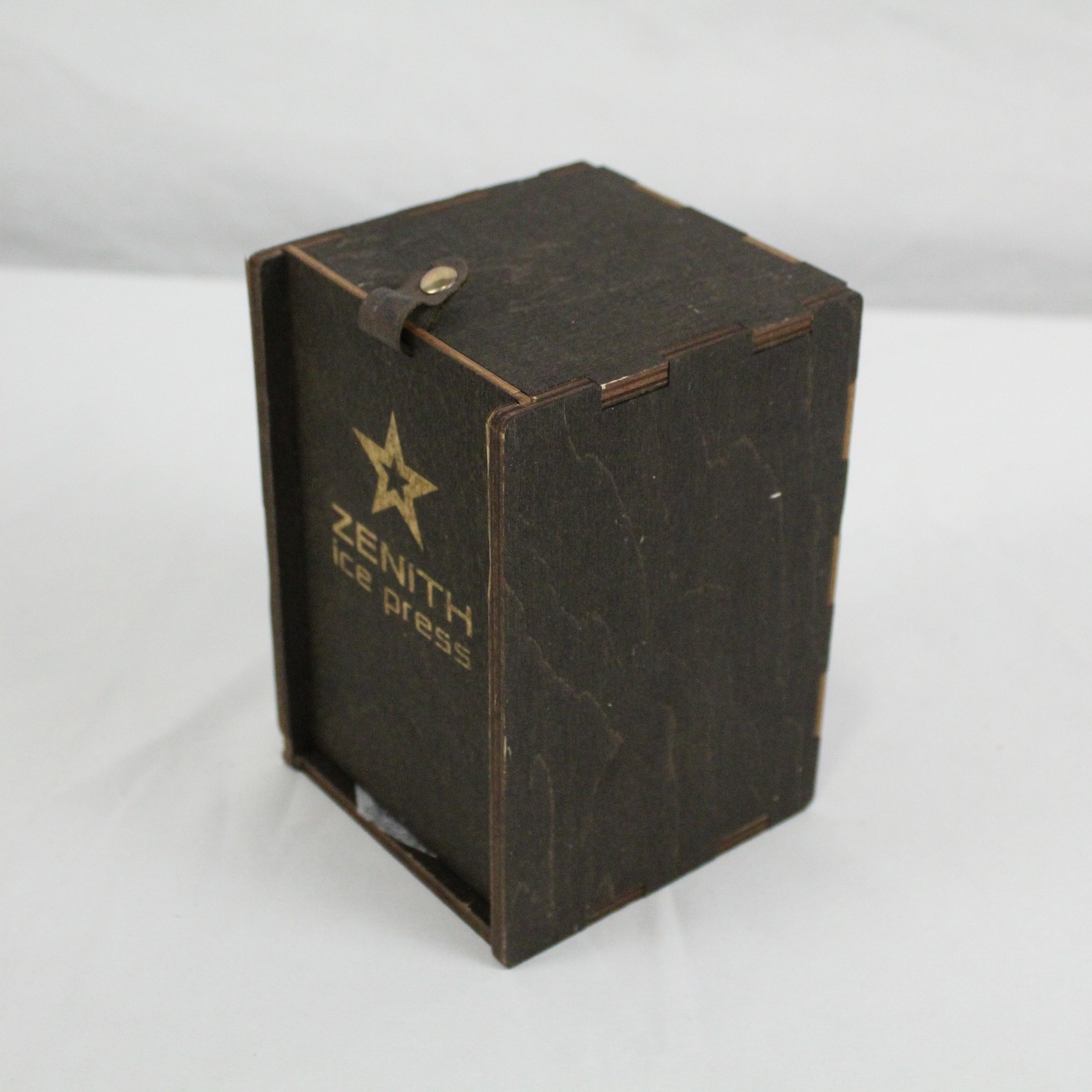 Zenith Aluminum Press Mold Whiskey 55mm Ice Ball Maker With Wooden Box Storage