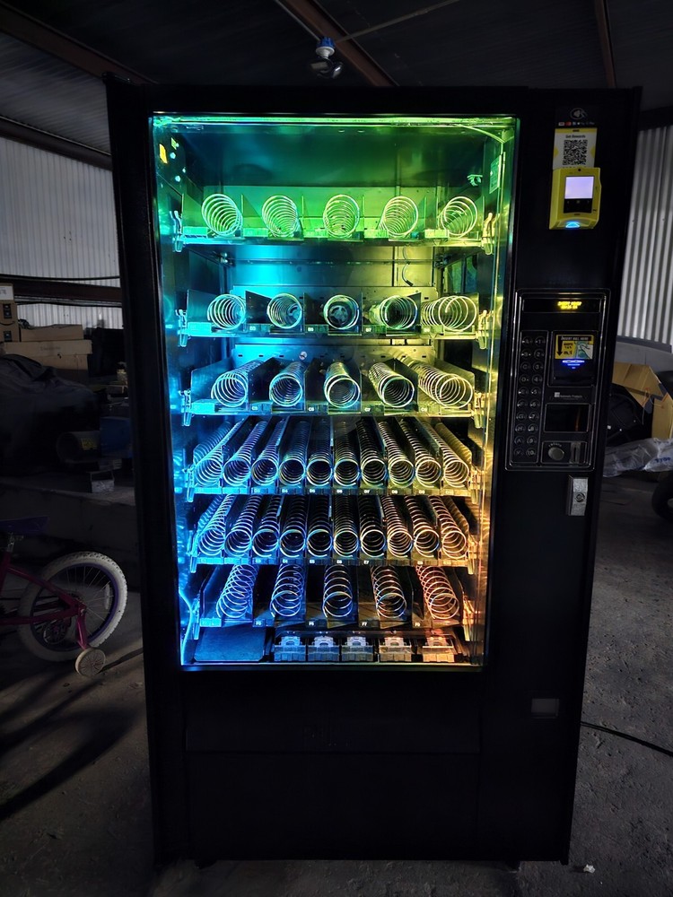 Vending Machine Refurbished AP 113 Snack 5-Wide