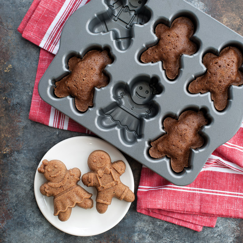 Nordic Ware Gingerbread Kids Cakelet Pan