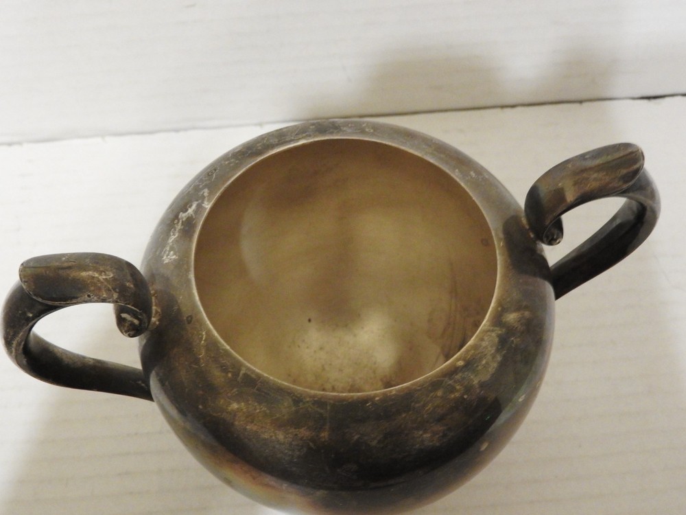 Gorham Silver plate sugar bowl & lid YC473