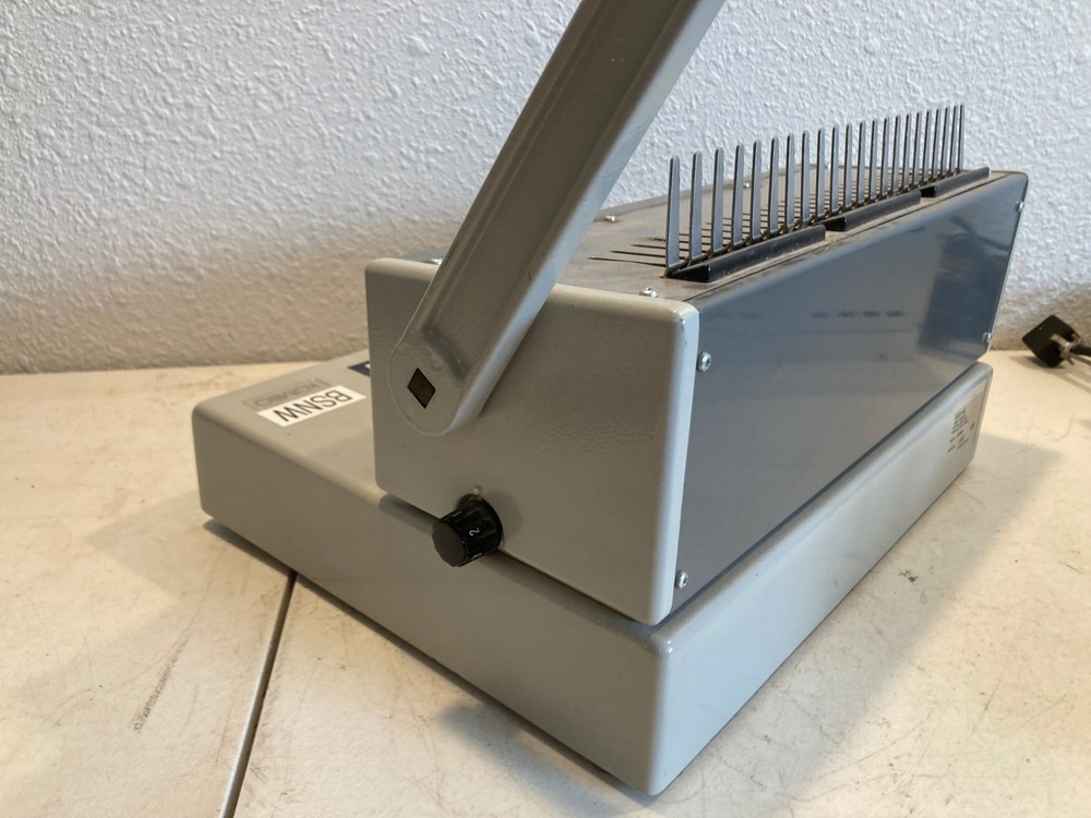IBICO MODEL KOMBO BINDING MACHINE (PSM104)