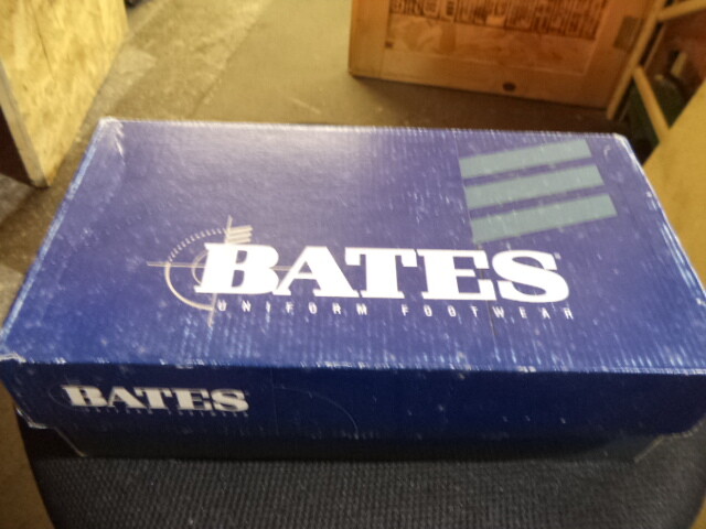 Bates Women's Hi-Gloss Black Pump