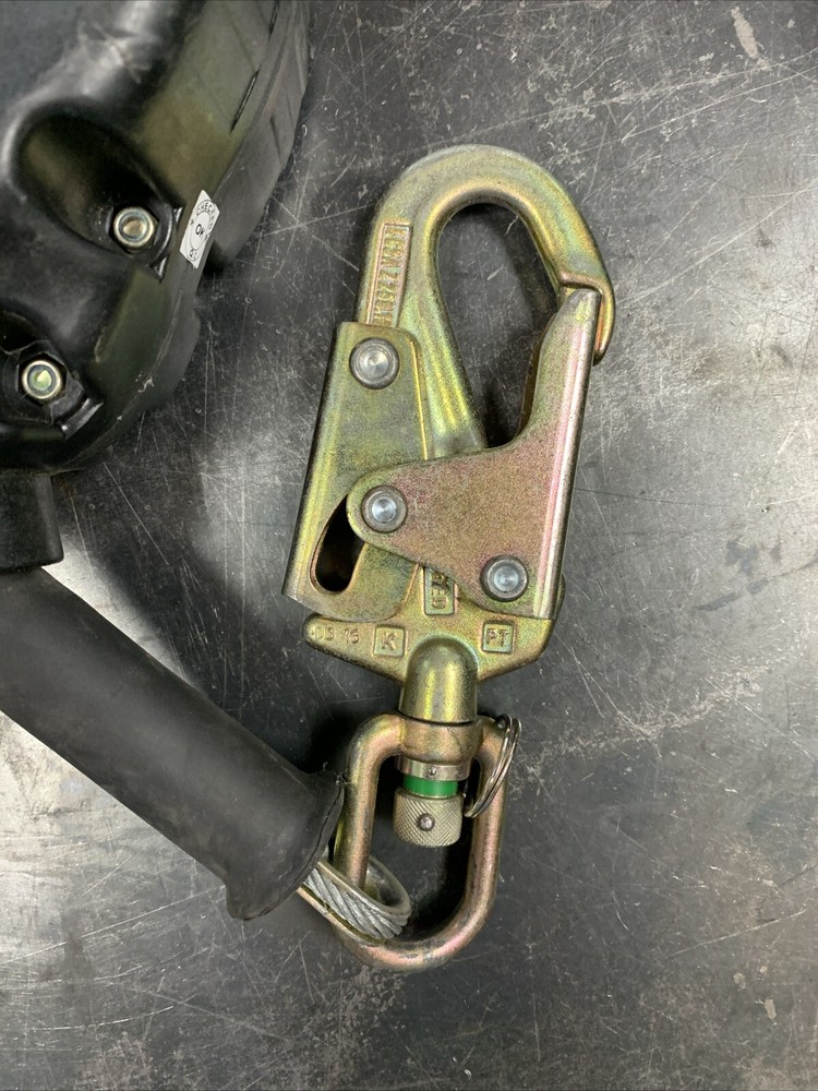 Guardian 42002, 30' Cable Self Retracting Lifeline