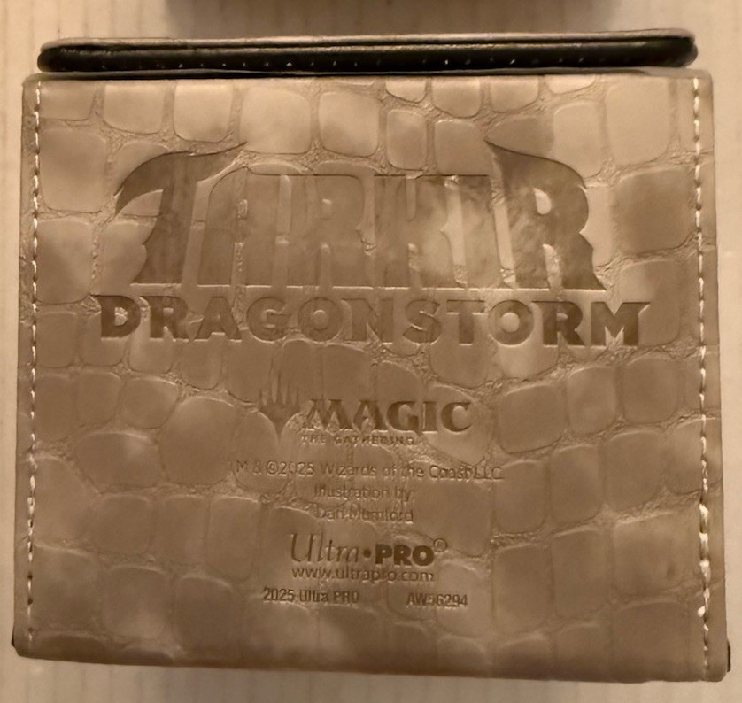 Ultra Pro Alcove Edge Deck Box