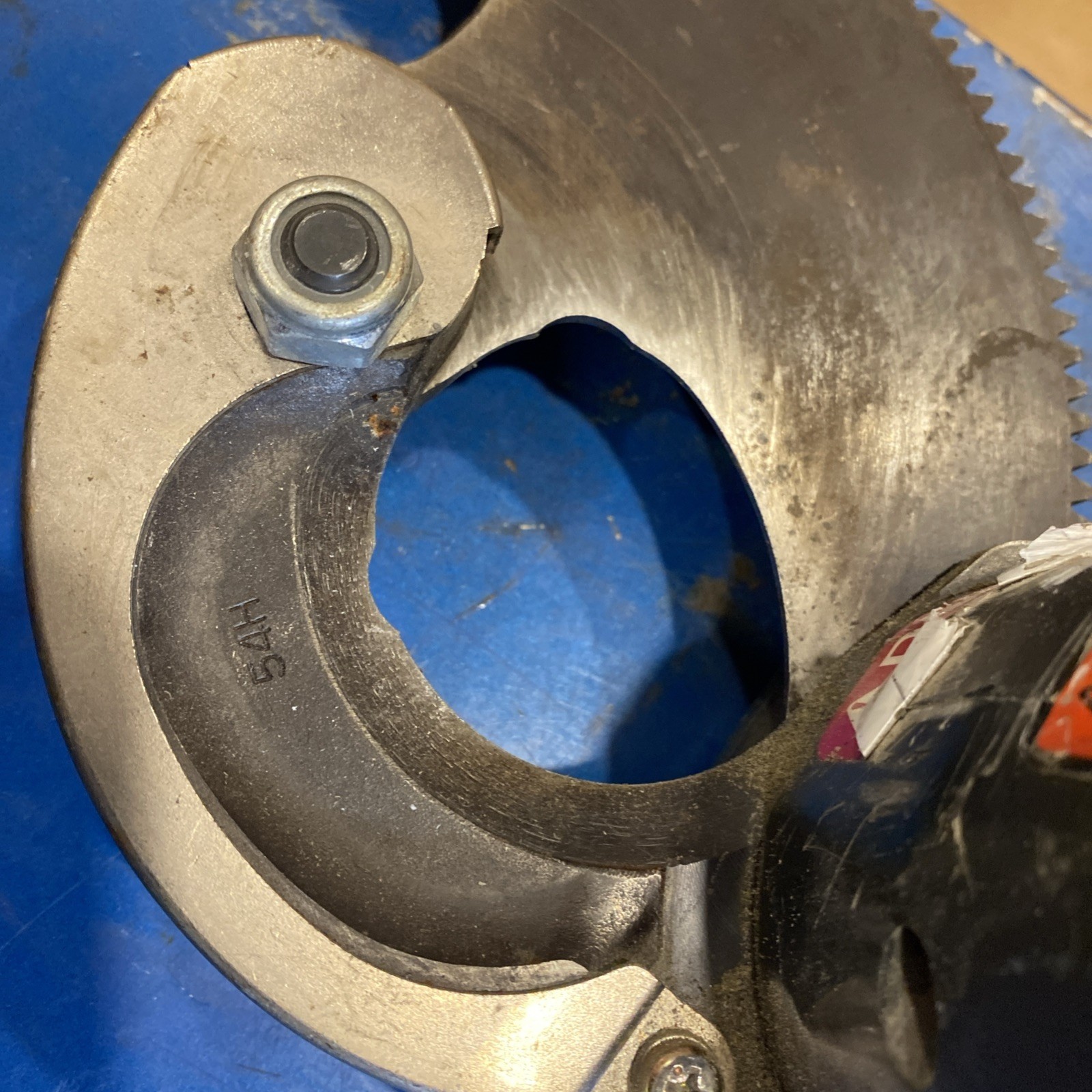 Huskie Robo-Cut Rec54 with Case