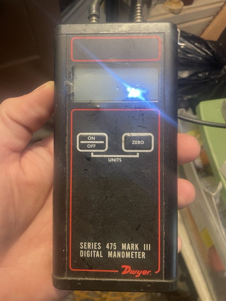 Dwyer Series 475 Mark III Handheld Digital Manometer