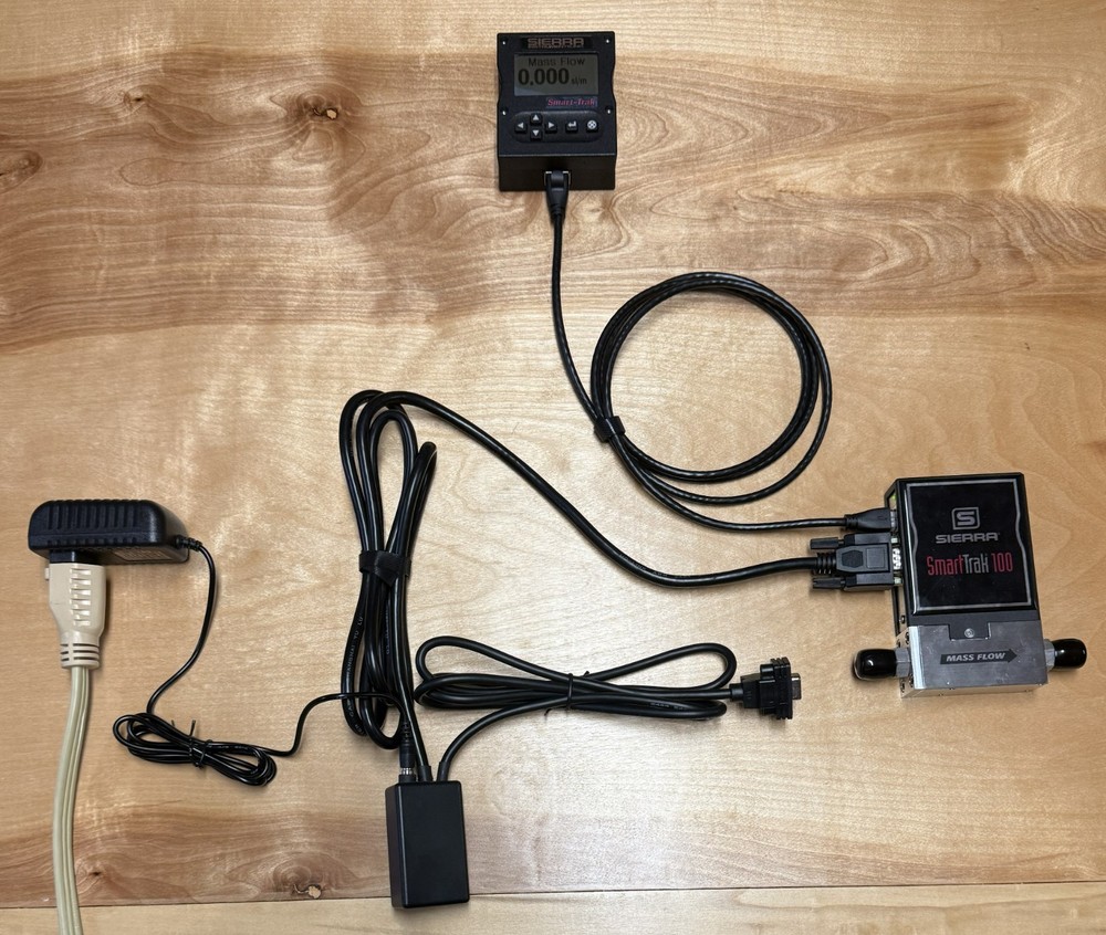 Sierra Smart Trak C100L mass flow controller complete set with power supply