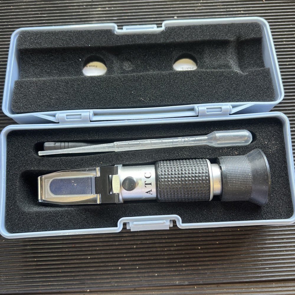 Autoutlet Portable Refractometer Used